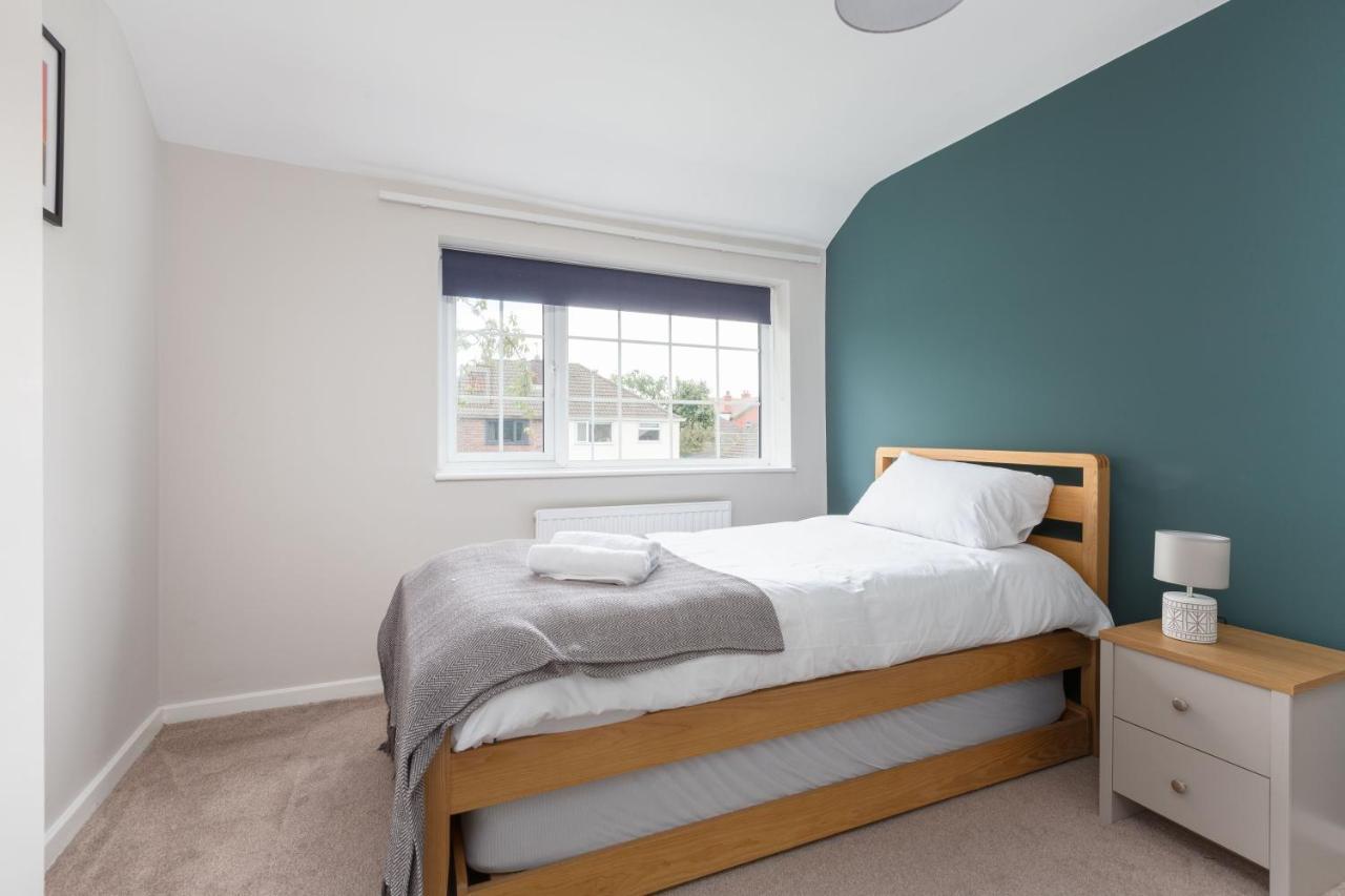 Charles Alexander Short Stay - Moorway House Poulton-le-Fylde Ngoại thất bức ảnh